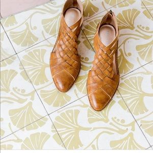 NWT. Mi.iM Roosevelt Braided Flat. Size 8.